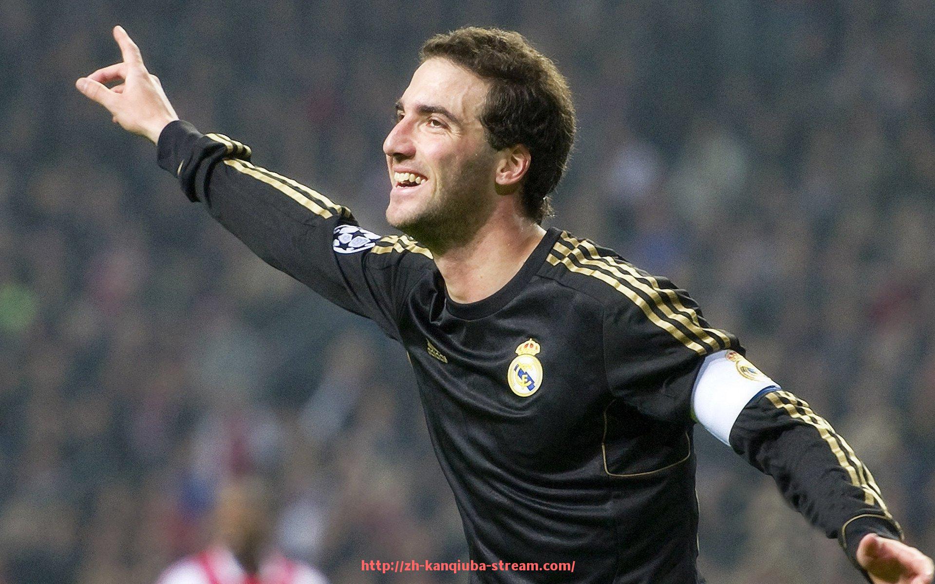 看球吧直播-现场气氛点燃利器：世俱杯球迷互动打气球设计亮点解析